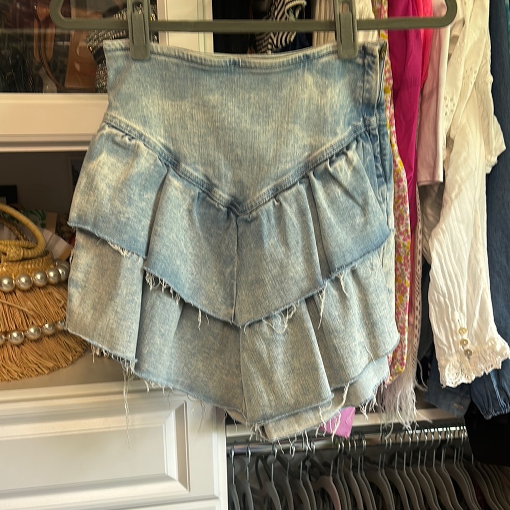 MOTHER Blue Jean Shorts with Tiered Ruffle Design